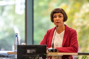 Expert:innen diskutieren über Frauenpower und Männermacht