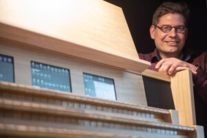 Neue Orgel holt verschiedenste Klangwelten in die Akademiekirche der „Wolfsburg“